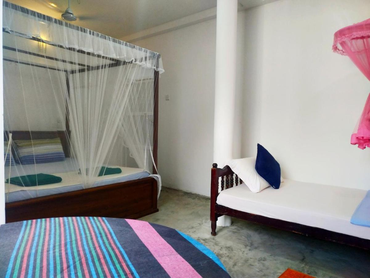 Aluthgedara Guest House Unawatuna Buitenkant foto