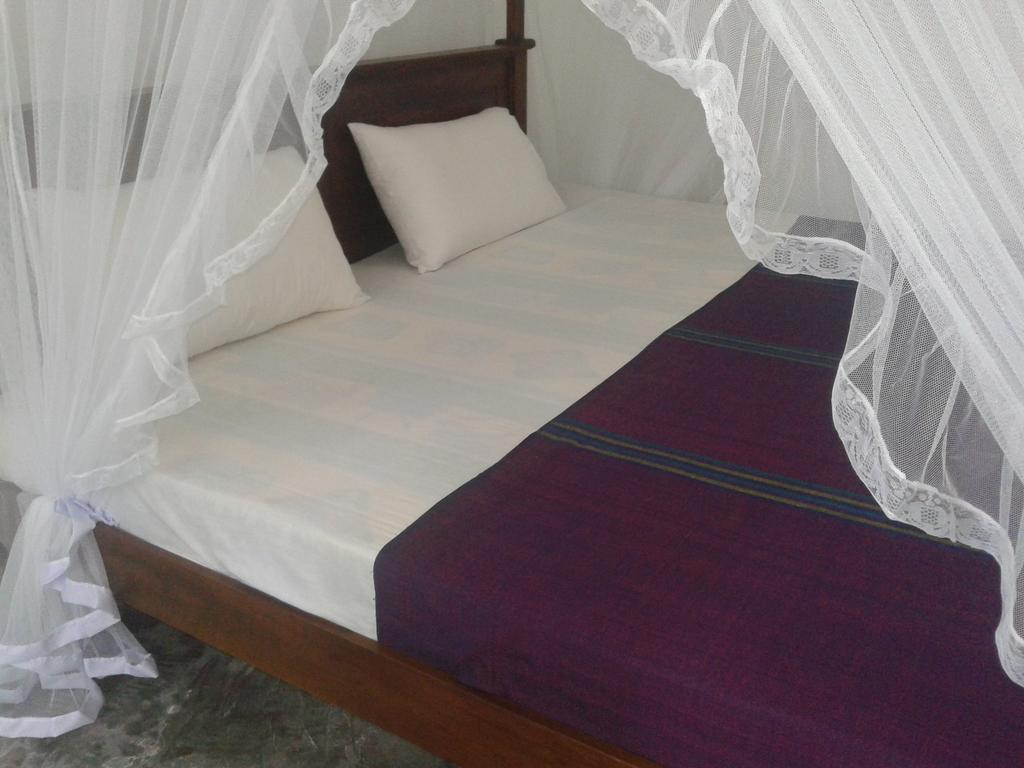 Aluthgedara Guest House Unawatuna Buitenkant foto