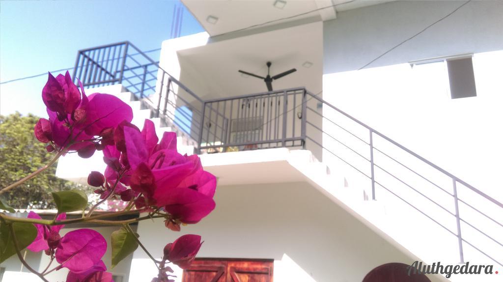 Aluthgedara Guest House Unawatuna Buitenkant foto