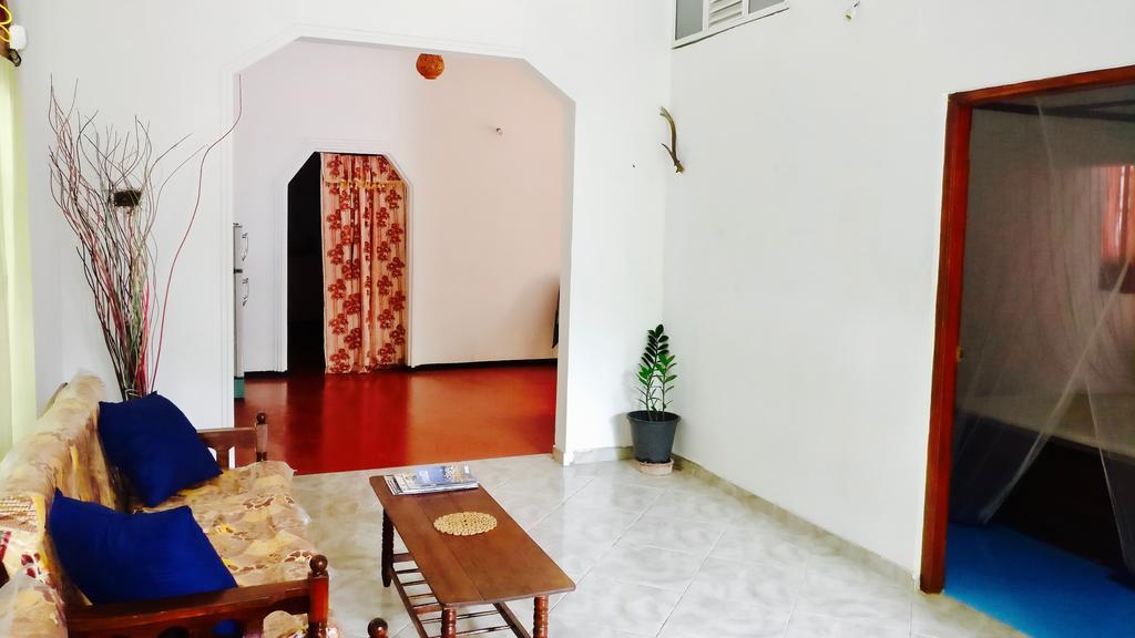 Aluthgedara Guest House Unawatuna Buitenkant foto