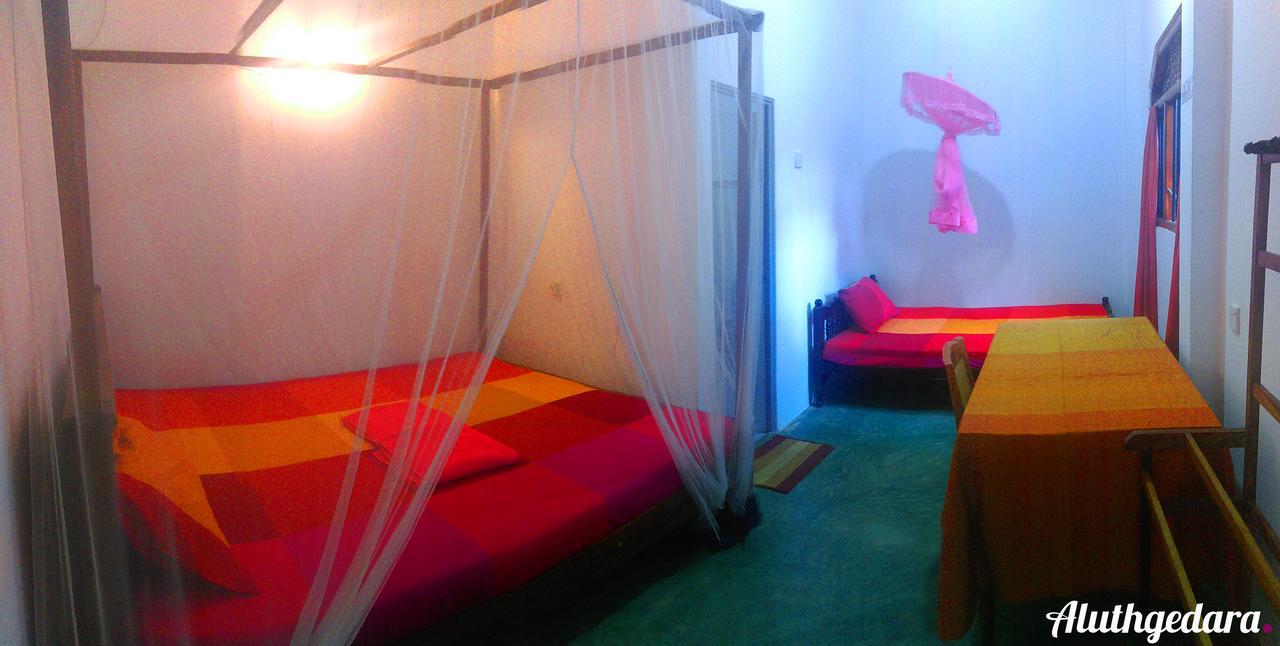 Aluthgedara Guest House Unawatuna Buitenkant foto