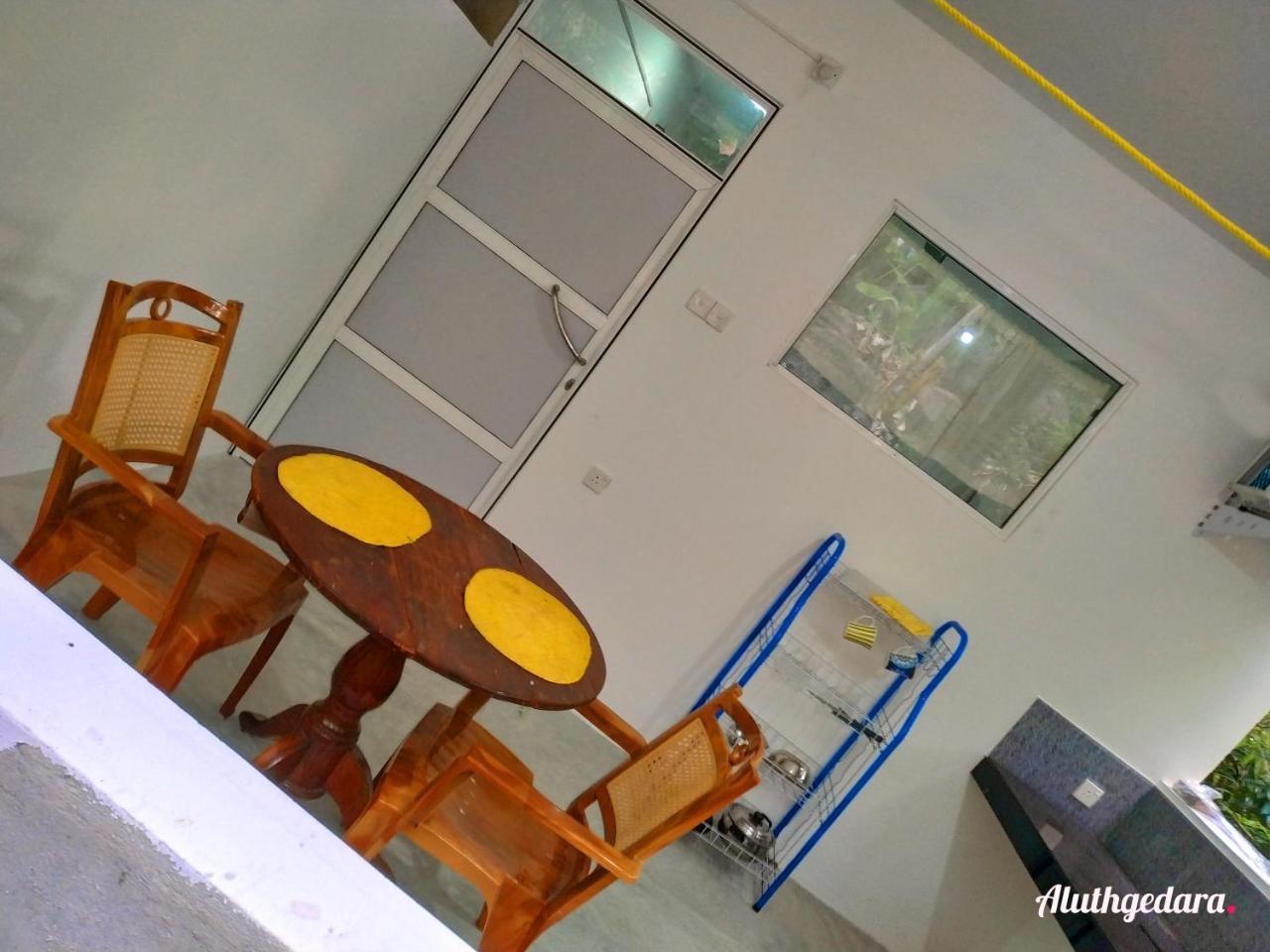 Aluthgedara Guest House Unawatuna Buitenkant foto